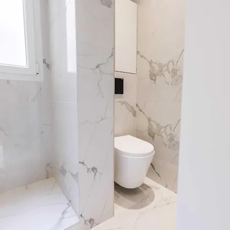 Chic - 2br 4p - Trocadero